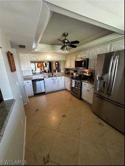 4277 Mariner Way Unit 216, Fort Myers FL 33919