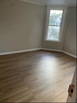 29 Center St #2, Watertown MA 02472