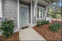 Turnkey Townhome With Private Deck And Peaceful Forest Views