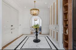 Luxury property in Kensington