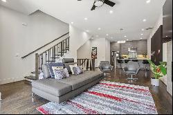 Stunning Upgraded Townhome In The Heart of Atlanta