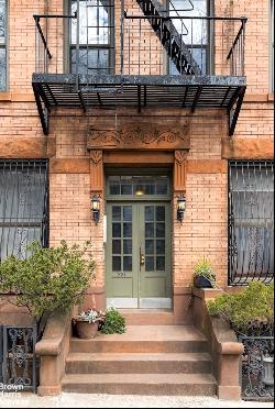 331 SACKETT STREET 3L in Carroll Gardens, New York