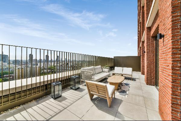 New show apartment at The Arc! This bright two bedroom apartment is located on the 17th fl