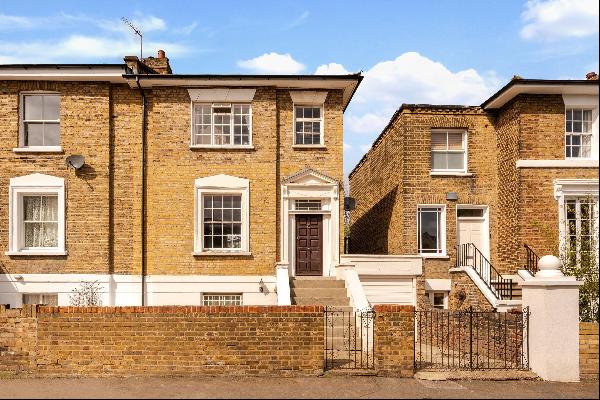A 3 bedroom semi-detached early Victorian townhouse in need of renovation, an exciting pro