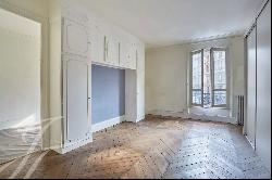 Beautiful apartment with unobstructed view of the city hall