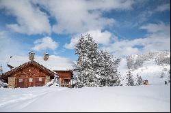 Beautiful Chalet with Authentic Charm in Montgenevre