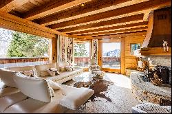 Beautiful Chalet with Authentic Charm in Montgenevre