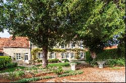 Beautiful historic property in Burgundy