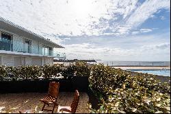 SUPERB APARTMENT WITH LARGE TERRACE AND SEA VIEW ROYAN