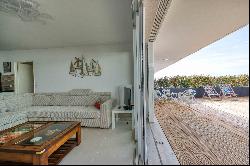 SUPERB APARTMENT WITH LARGE TERRACE AND SEA VIEW ROYAN