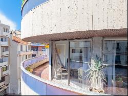 Marseille 8th, Carré d'Or - Apartment with Terrace and 3 Bedrooms