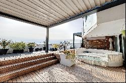 CARNON - APARTMENT OF 183 sqm WITH A 135 sqm TERRACE OVERLOOKING THE SEA