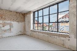 Studio apartment with fantastic line of sight for self-conversion