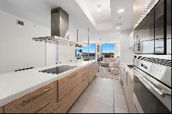 17111 Biscayne Blvd, #606, North Miami Beach, FL