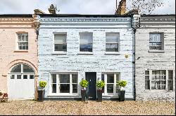 Modern mews house in South Kensington