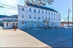 810 Arch St, Laconia NH 03246