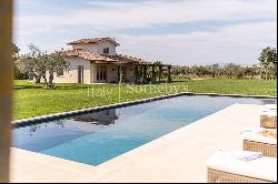 Villa Olive at Capalbio: splendid farm with dependance and pool