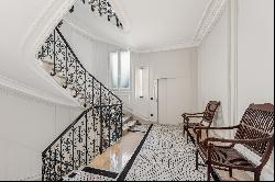 Apartment in Paris 16th - Trocadéro