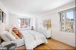 305 EAST 24TH STREET 11C in Gramercy Park, New York