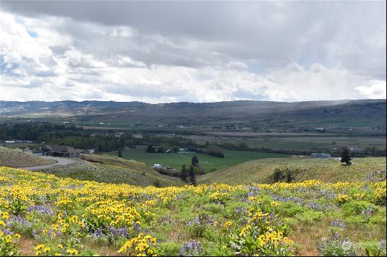 Ellensburg Land