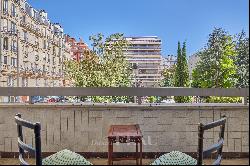 Paris 17th District – A sunny 2/3 bed apartment