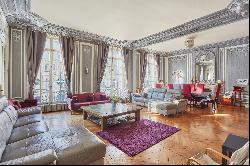 Paris 16th District – An elegant and very spacious apartment