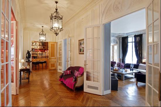 Paris 16th District - An elegant and very spacious apartment