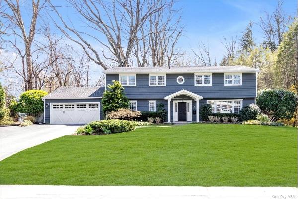 Manhasset address, Port Washington schools!  From the magnificent curb appeal to the metic