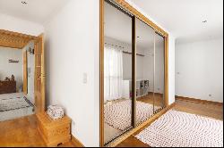 Flat, 3 bedrooms, for Sale