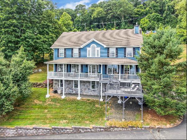 Custom Classic Colonial with Hudson River Views