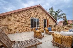3 Bedroom Townhouse for Sale in Fairland