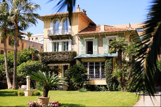 Exclusive : Les Baumettes, Nice: stunning historical mansion with large garden