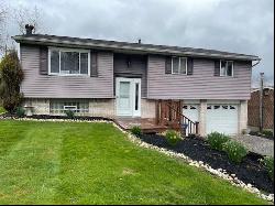 423 Springwood Drive, Penn Hills PA 15147