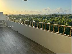 155 Ocean Lane Dr Unit 902, Key Biscayne FL 33149