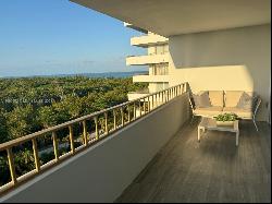 155 Ocean Lane Dr Unit 902, Key Biscayne FL 33149