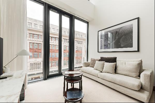 Spacious and light one bedroom duplex apartment in Mayfair.