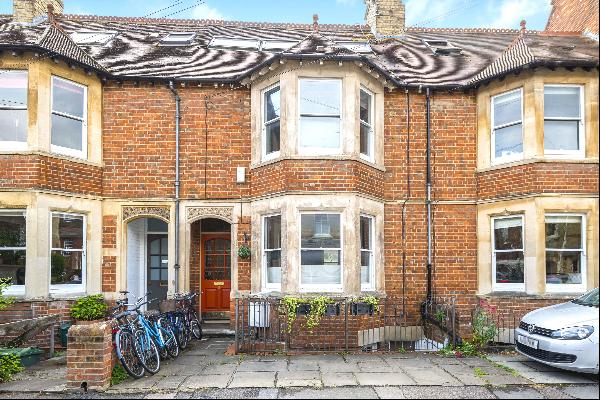 Wonderful family home with off street parking on the south side of this popular Summertown