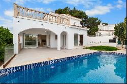 Brand new villa with sea views in Génova