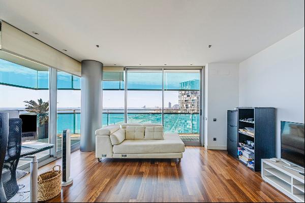 Apartment with stunning views and 63 m2 terrace in Diagonal Mar