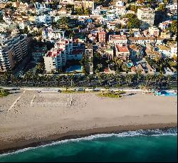 Spectacular ground floor duplex next to the seafront promenade in Malaga East