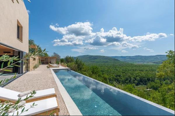 OUTSTANDING VILLA WITH BREATHTAKING PANORAMA VIEW IN SECLUDED AREA