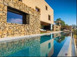 OUTSTANDING VILLA WITH BREATHTAKING PANORAMA VIEW IN SECLUDED AREA