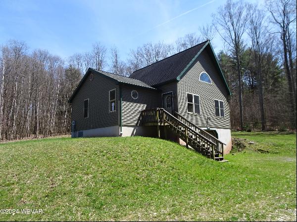 8667 State Rte 184 HIGHWAY, Trout Run PA 17771