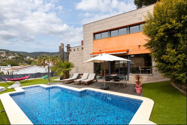 Centrally located house with pool in Cabrils - Costa BCN