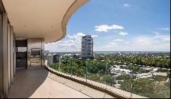 Spacious apartment in the Jade Park building