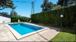 Renovated townhouse with pool and garage for sale in Palma de Ma, Palma de Mallorca 07000