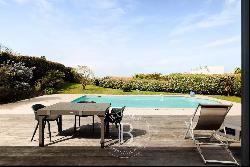 BIARRITZ, ILBARRITZ, 137 SQ.M HOME WITH POOL