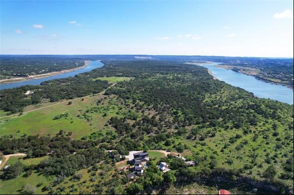 1907 N Pace Bend RD, Spicewood, TX, 78669, USA