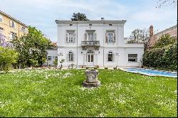 Elegant historic villa with swimming pool in the heart of Trieste