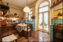 Elegant historic villa with swimming pool in the heart of Trieste